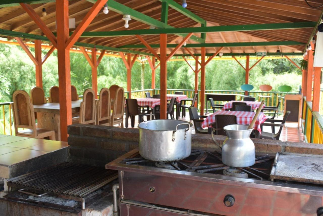 Finca Hotel Villa Mariana Montenegro Zewnętrze zdjęcie